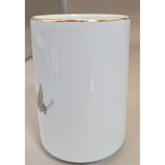 Small Porcelain Bird Saki Cup Gold Birds Gold Trim. Marked Japan - Picture 3 of 6